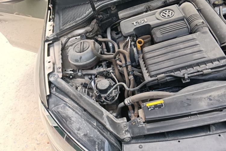 Used Volkswagen Golf 2019 280TSI DSG Luxury Version China VI Standard Engine Bay Right