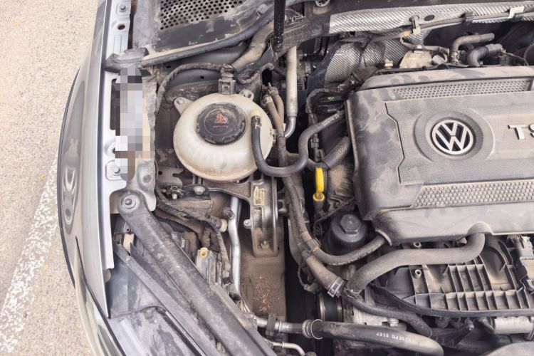 Used Volkswagen Golf 2019 1.8TSI Travel Edition Engine Bay Right