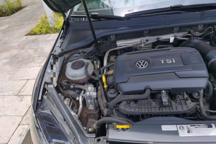 Used Volkswagen Golf 2019 1.8TSI Travel Edition Engine Bay Right