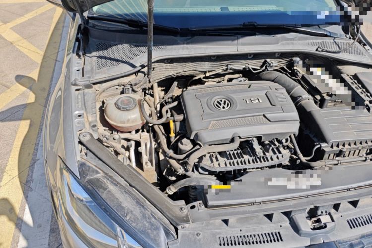 Used Volkswagen Golf 2019 1.8TSI Travel Edition Engine Bay Right