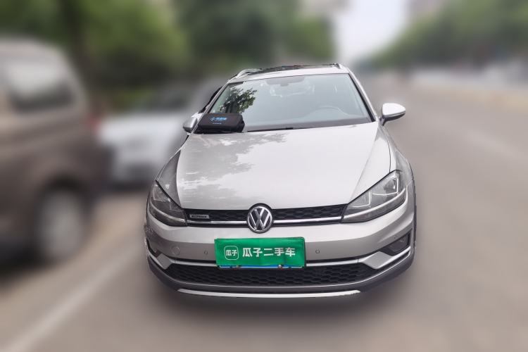 Used Volkswagen Golf 2019 1.8TSI Travel Edition Front