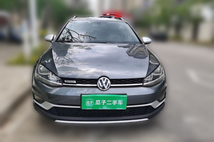 Used Volkswagen Golf 2019 1.8TSI Travel Edition Front