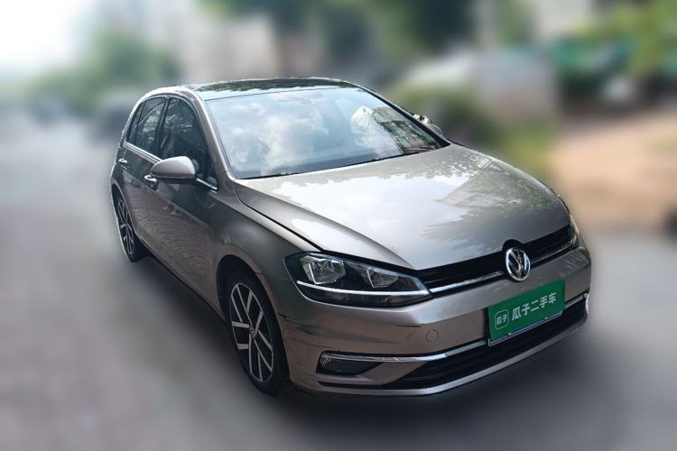 Used Volkswagen Golf 2019 280TSI DSG Luxury Version China VI Standard Front Right 45 Deg