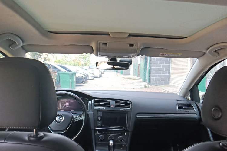 Used Volkswagen Golf 2019 280TSI DSG Luxury Version China VI Standard Headliner