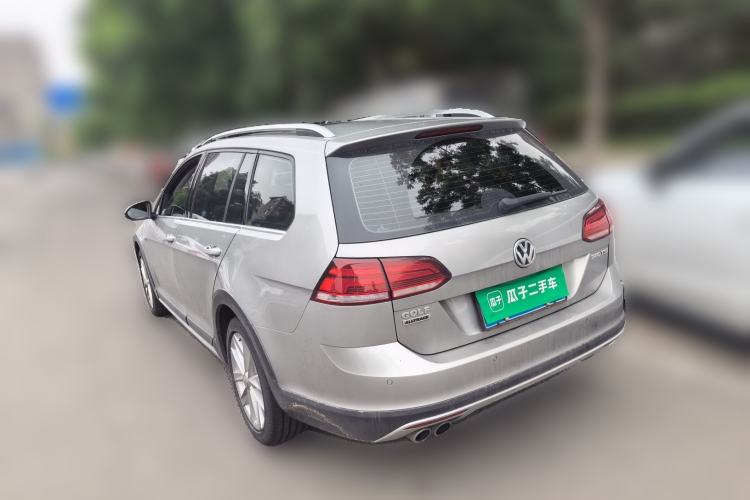 Used Volkswagen Golf 2019 1.8TSI Travel Edition Rear Left 45 Deg