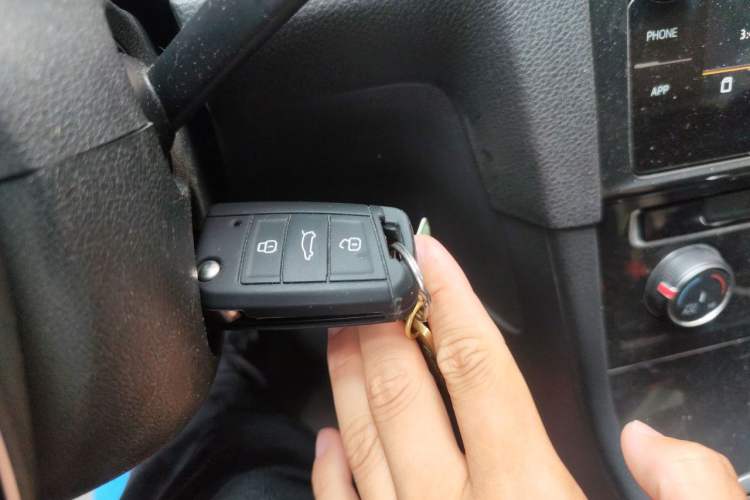Used Volkswagen Golf 2019 1.8TSI Travel Edition Vehicle Key