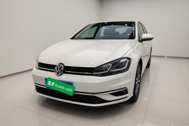 Volkswagen Golf 2019 280TSI DSG Comfort Version China V Standard مستعملة