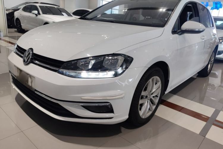 Used Volkswagen Golf 2019 200TSI DSG Comfort & Ambition Edition China VI Standard Guazi used car, China used car export, Used car for sale, Used cars, Cheapest cars for sale