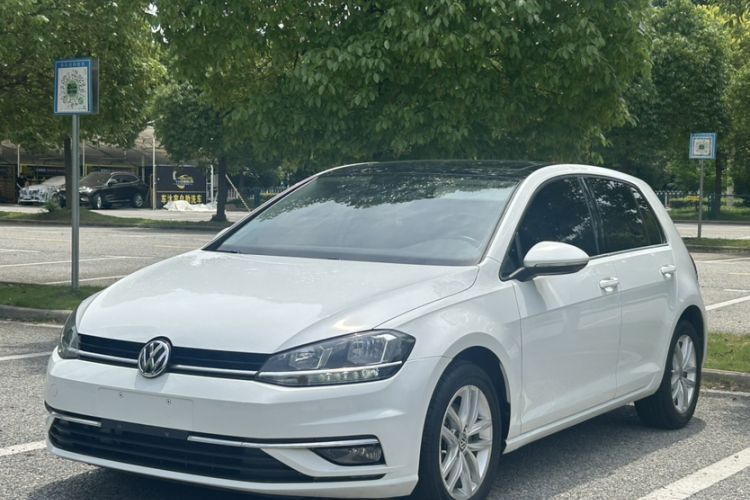 Used Volkswagen Golf 2019 280TSI DSG Comfort Version China V Standard Guazi used car, China used car export, Used car for sale, Used  cars, Cheapest cars for sale