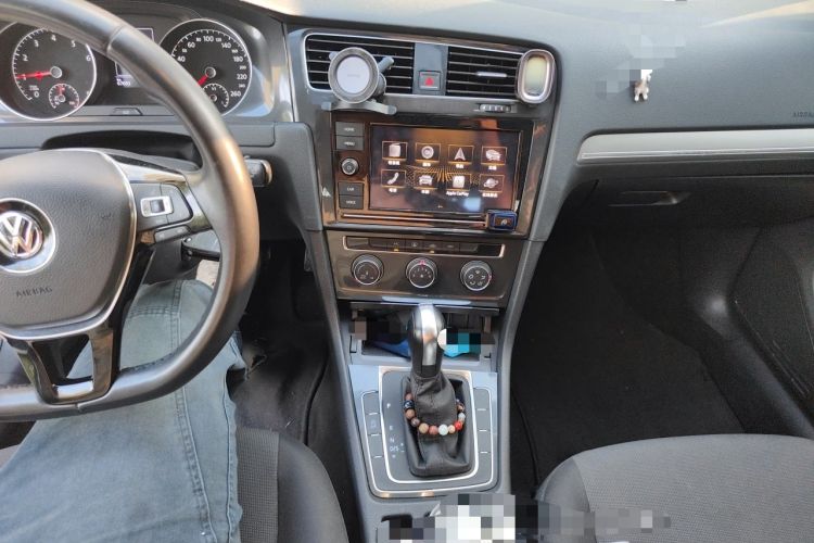 Used Volkswagen Golf 2019 200TSI DSG Comfort & Ambition Edition China VI Standard Audio And AC Panel