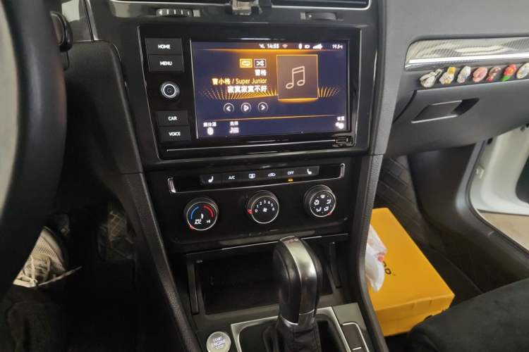 Used Volkswagen Golf 2019 280TSI DSG Luxury Version China V Standard Audio And AC Panel