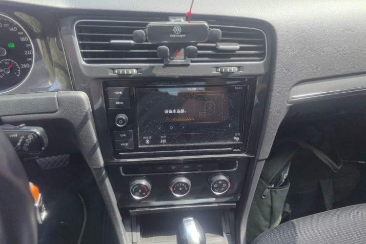 Used Volkswagen Golf 2019 280TSI DSG Comfort Version China VI Standard Audio And AC Panel