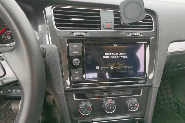 Used Volkswagen Golf 2019 200TSI DSG Comfort & Ambition Edition China VI Standard Audio And AC Panel