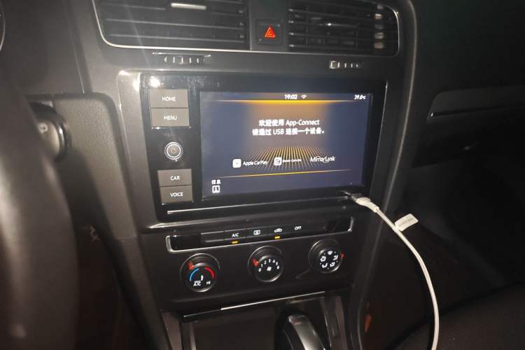 Used Volkswagen Golf 2019 1.6L Automatic Comfort Model China V Standard Audio And AC Panel