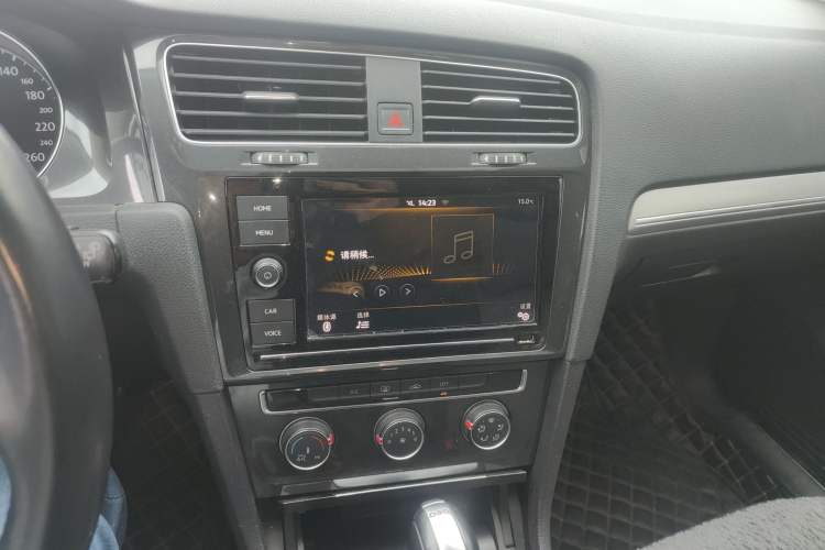 Used Volkswagen Golf 2019 280TSI DSG Comfort Version China VI Standard Audio And AC Panel