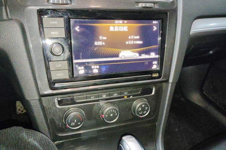 Used Volkswagen Golf 2019 200TSI DSG Comfort & Ambition Edition China VI Standard Audio And AC Panel