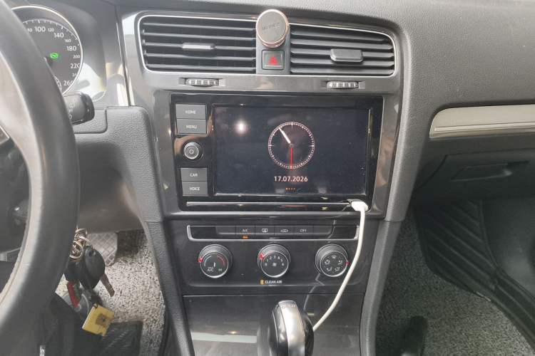 Used Volkswagen Golf 2019 280TSI DSG Comfort Version China V Standard Audio And AC Panel