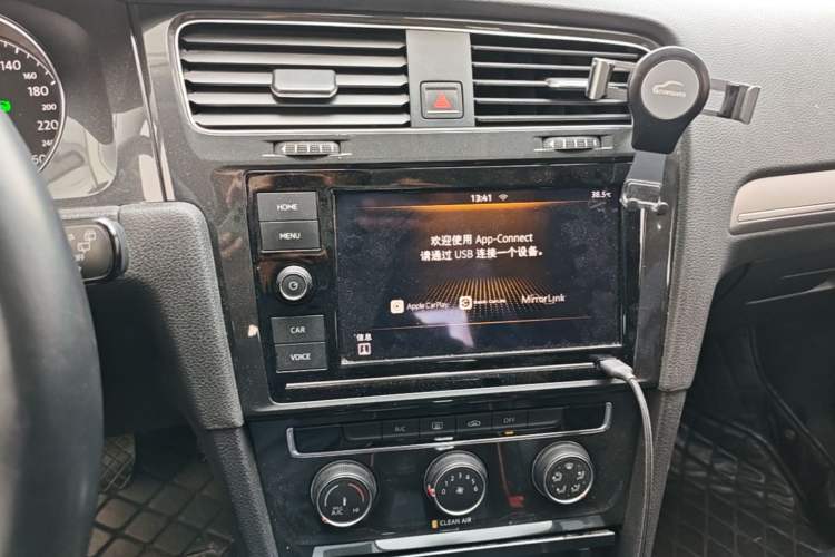 Used Volkswagen Golf 2019 280TSI DSG Comfort Version China VI Standard Audio And AC Panel