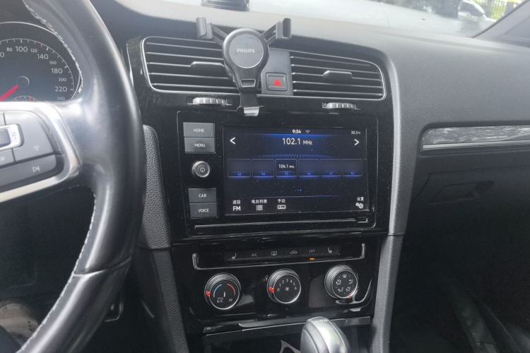Used Volkswagen Golf 2019 280TSI DSG R-Line Model China V Standard Audio And AC Panel