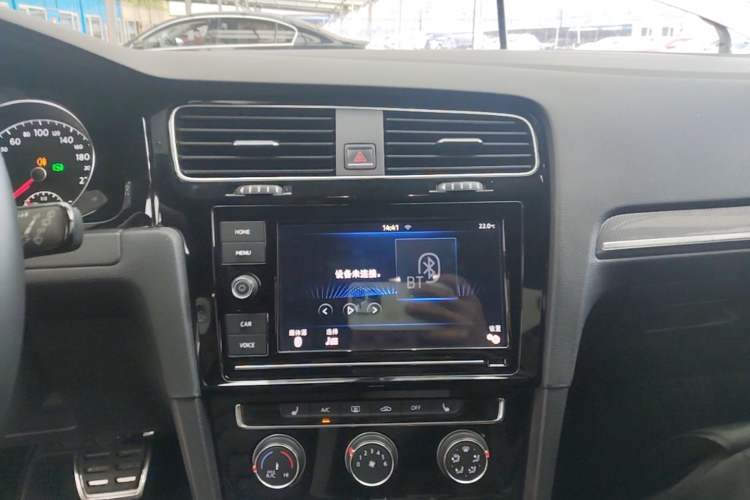 Used Volkswagen Golf 2019 280TSI DSG R-Line Model China V Standard Audio And AC Panel