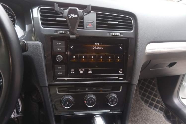 Used Volkswagen Golf 2019 1.6L Automatic Comfort Model China V Standard Audio And AC Panel