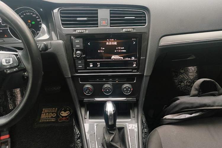 Used Volkswagen Golf 2019 200TSI DSG Comfort & Ambition Edition China VI Standard Audio And AC Panel