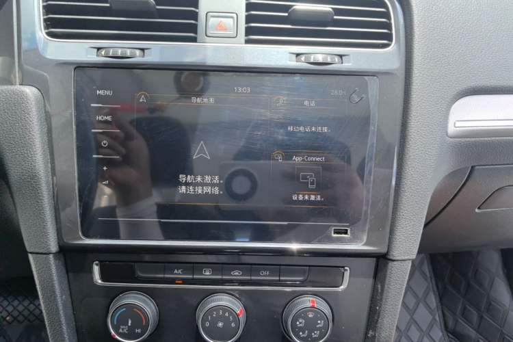 Used Volkswagen Golf 2019 200TSI DSG Comfort & Ambition Edition China VI Standard Audio And AC Panel