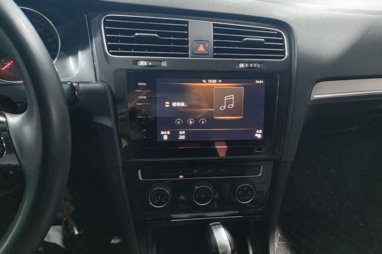 Used Volkswagen Golf 2019 200TSI DSG Comfort & Ambition Edition China VI Standard Audio And AC Panel