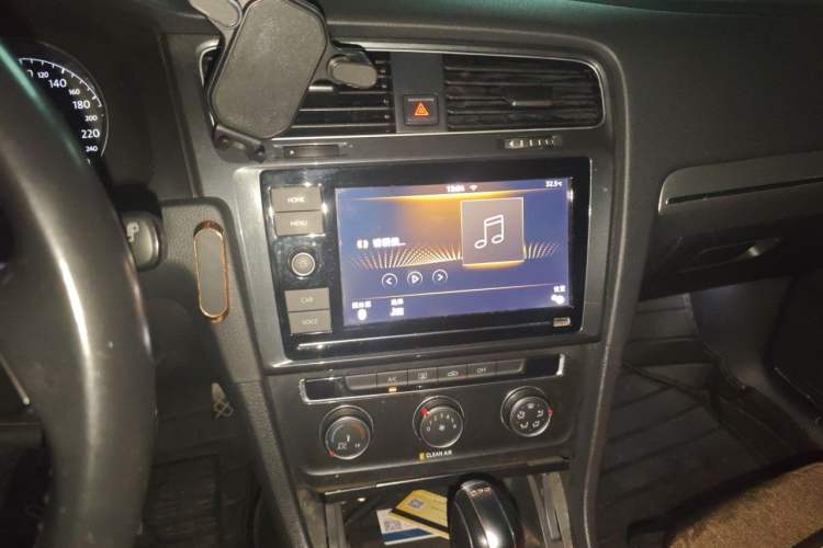 Used Volkswagen Golf 2019 200TSI DSG Comfort & Ambition Edition China VI Standard Audio And AC Panel