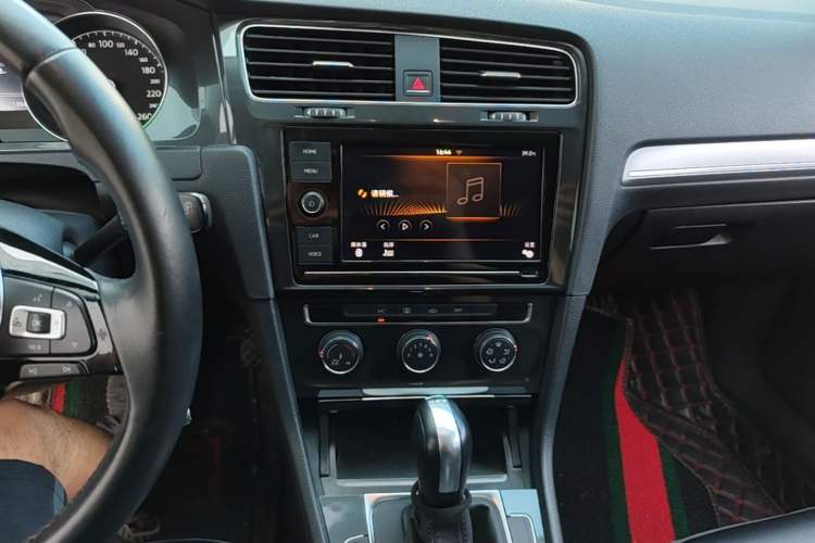 Used Volkswagen Golf 2019 280TSI DSG Comfort Version China V Standard Audio And AC Panel
