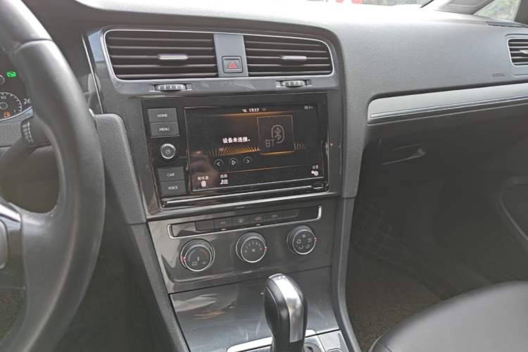 Used Volkswagen Golf 2019 200TSI DSG Comfort & Ambition Edition China VI Standard Audio And AC Panel