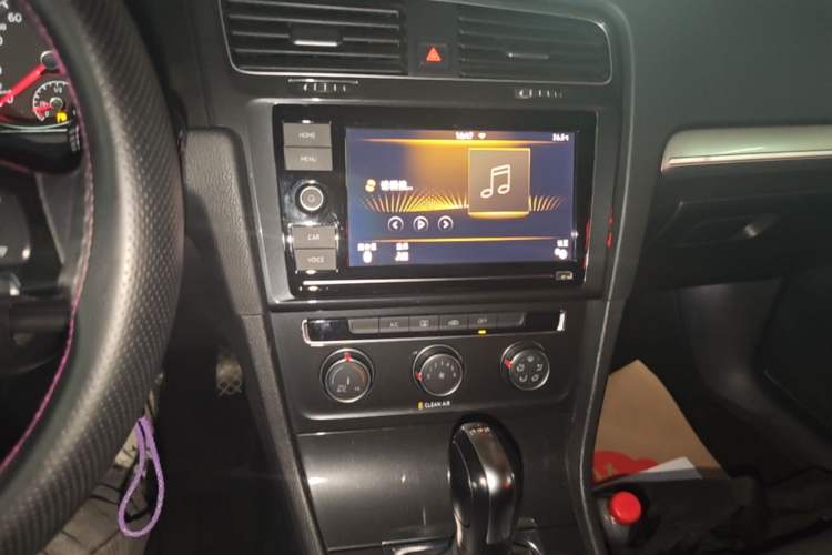 Used Volkswagen Golf 2019 280TSI DSG Comfort Version China VI Standard Audio And AC Panel