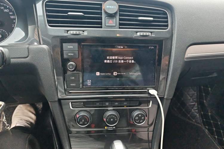 Used Volkswagen Golf 2019 280TSI DSG Comfort Version China V Standard Audio And AC Panel
