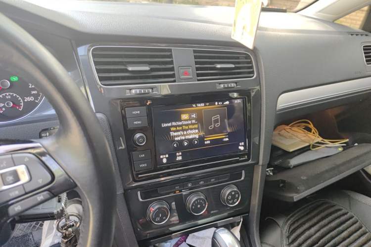 Used Volkswagen Golf 2019 280TSI DSG Comfort Version China VI Standard Audio And AC Panel