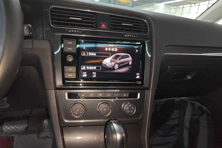 Used Volkswagen Golf 2019 280TSI DSG Luxury Version China V Standard Audio And AC Panel