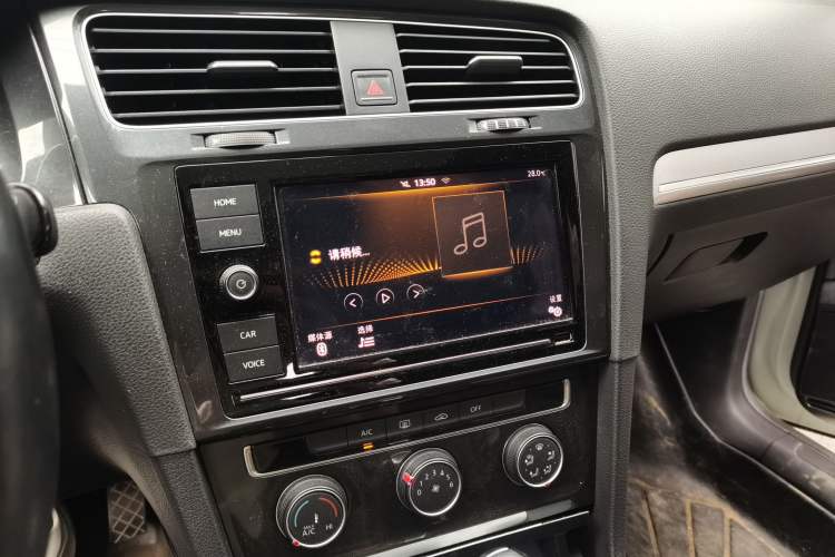 Used Volkswagen Golf 2019 1.6L Automatic Comfort Model China V Standard Audio And AC Panel