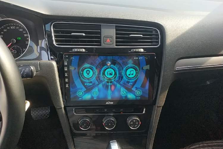 Used Volkswagen Golf 2019 280TSI DSG Comfort Version China V Standard Audio And AC Panel