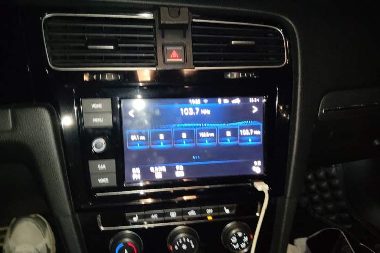 Used Volkswagen Golf 2019 280TSI DSG R-Line Model China V Standard Audio And AC Panel