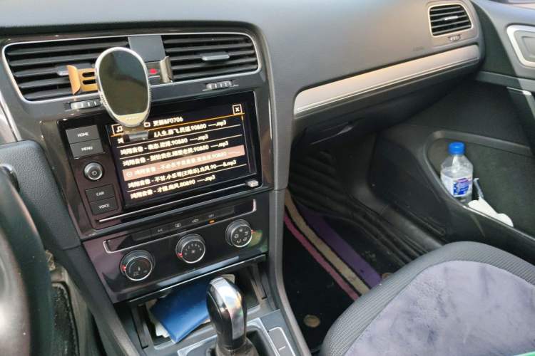 Used Volkswagen Golf 2019 280TSI DSG Comfort Version China V Standard Audio And AC Panel