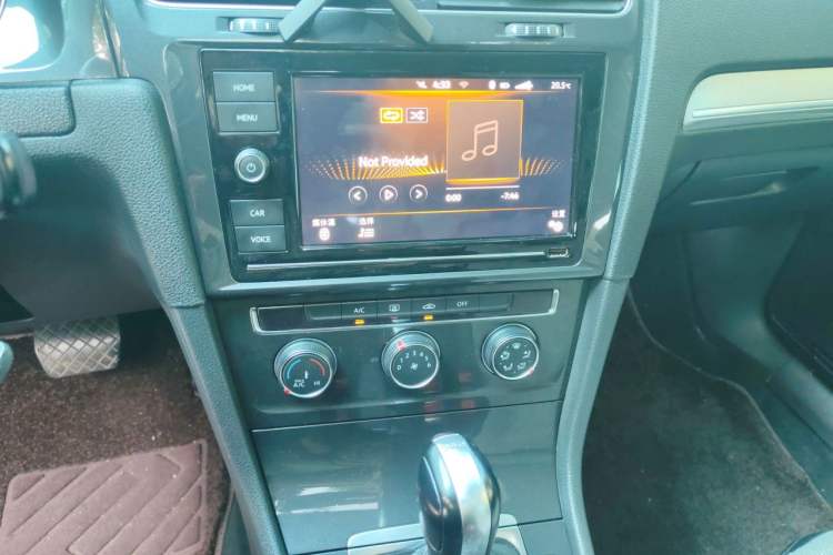 Used Volkswagen Golf 2019 280TSI DSG Comfort Version China V Standard Audio And AC Panel