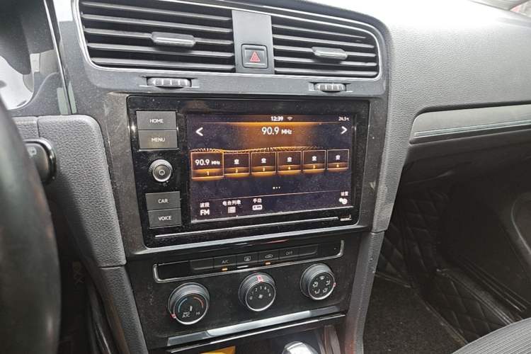 Used Volkswagen Golf 2019 280TSI DSG Comfort Version China V Standard Audio And AC Panel