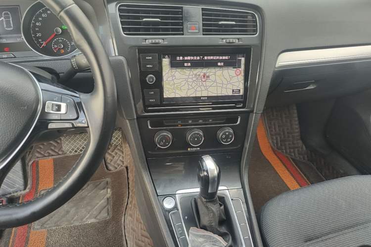 Used Volkswagen Golf 2019 280TSI DSG Comfort Version China V Standard Audio And AC Panel