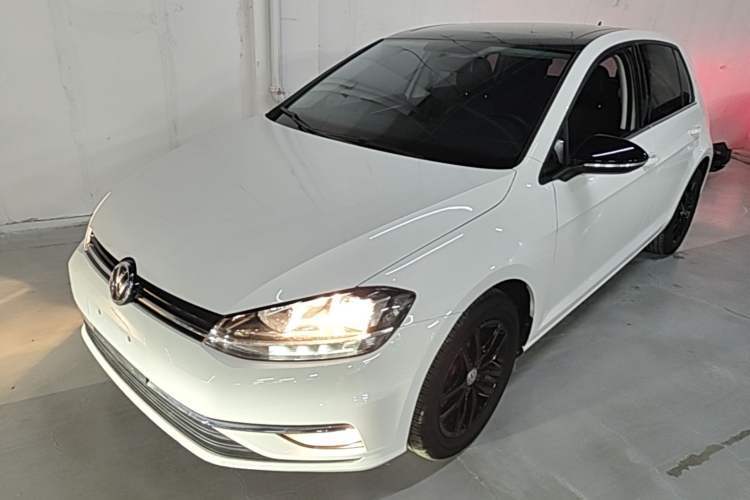 Used Volkswagen Golf 2019 1.6L Automatic Comfort Model China V Standard Guazi used car, China used car export, Used car for sale, Used  cars, Cheapest cars for sale