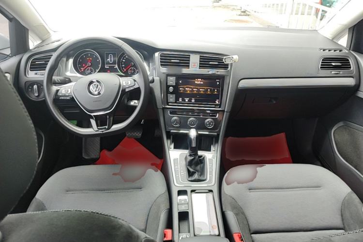 Used Volkswagen Golf 2019 280TSI DSG Comfort Version China V Standard Center Console