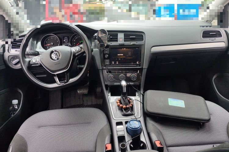 Used Volkswagen Golf 2019 280TSI DSG Comfort Version China VI Standard Center Console
