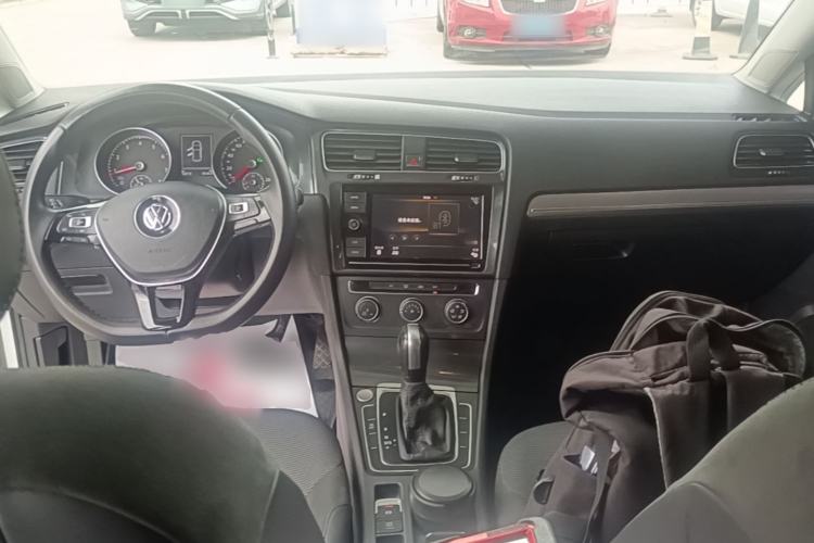 Used Volkswagen Golf 2019 280TSI DSG Comfort Version China V Standard Center Console