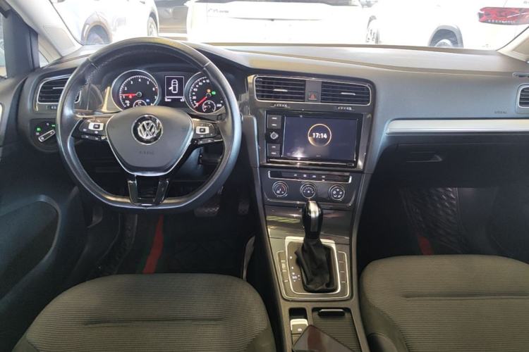 Used Volkswagen Golf 2019 280TSI DSG Comfort Version China V Standard Center Console