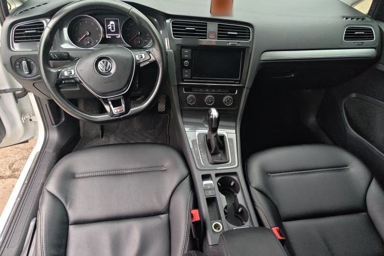 Used Volkswagen Golf 2019 280TSI DSG Comfort Version China V Standard Center Console