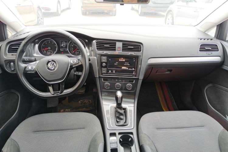 Used Volkswagen Golf 2019 280TSI DSG Comfort Version China V Standard Center Console