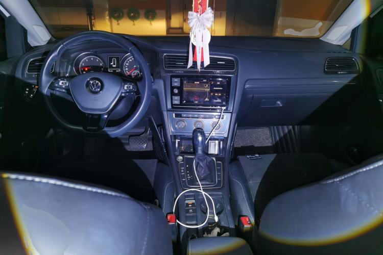 Used Volkswagen Golf 2019 280TSI DSG Luxury Version China V Standard Center Console